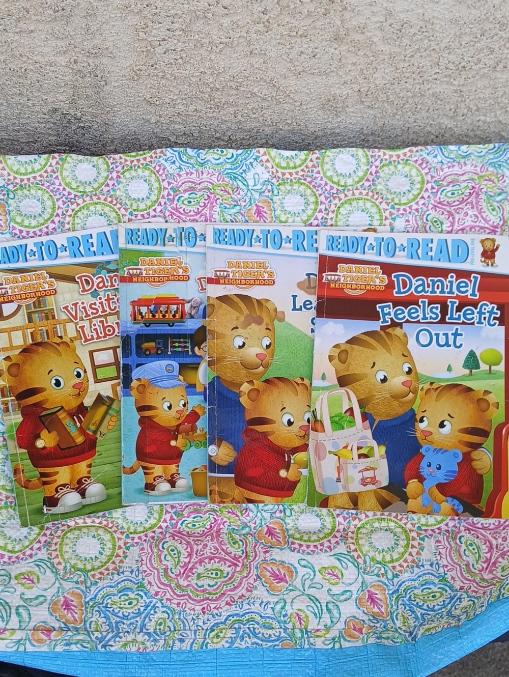 Daniel Tiger Ready-to-Read Book Set - Multicolor
